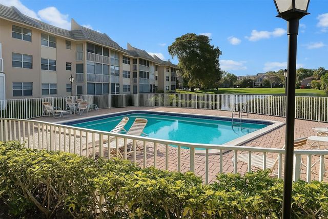 2850 Forest Hills Boulevard 204, Coral Springs, FL 33065