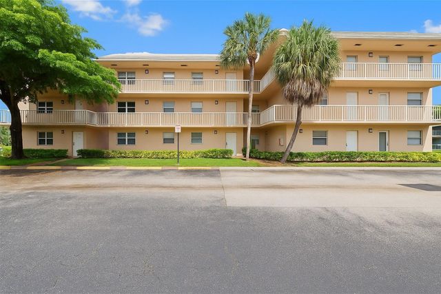 2850 Forest Hills Boulevard 204, Coral Springs, FL 33065