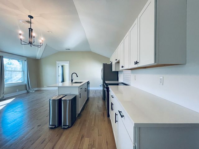 1132 Peter Pan St, Madison, TN 37115