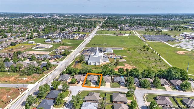3905 Amour Drive, Rogers, AR 72758