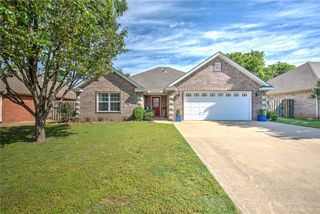 3905 Amour Drive, Rogers, AR 72758