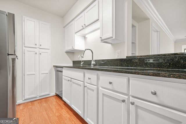 23203 Plantation Drive NE 203, Atlanta, GA 30324