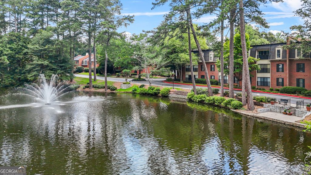 23203 Plantation Drive NE 203, Atlanta, GA 30324