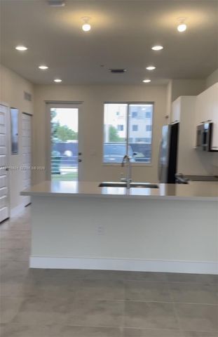 10270 NW 66th Street 101, Doral, FL 33178