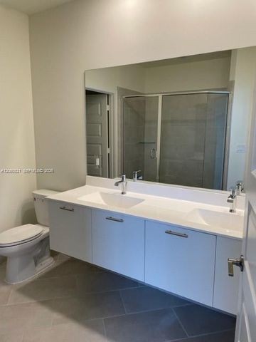 10270 NW 66th Street 101, Doral, FL 33178