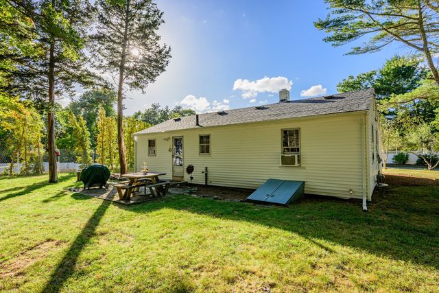 466 Old Mill Rd, Barnstable, MA 02655