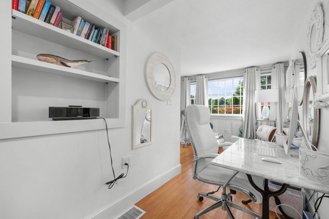 466 Old Mill Rd, Barnstable, MA 02655