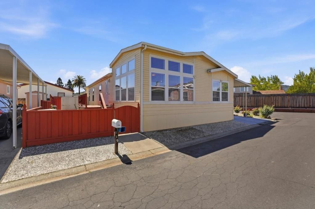 500 W 10th Street, Gilroy, CA 95020