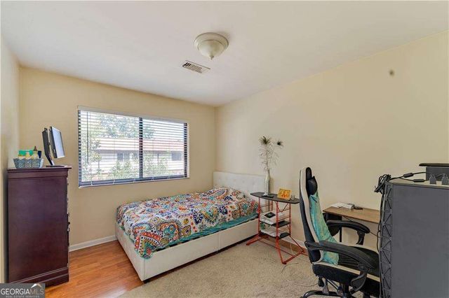2523 Bradford Square NE, Atlanta, GA 30345