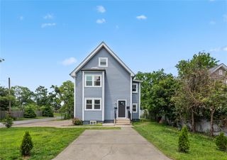 5 Brightside Avenue, Central Islip, NY 11722