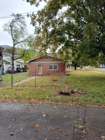 209 4th Street, South Pittsburg, TN 37380