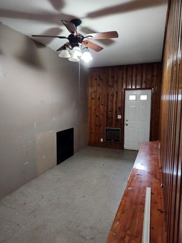 209 4th Street, South Pittsburg, TN 37380