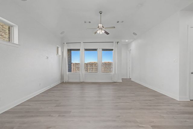 523 Paddock Way, Irving, TX 75039