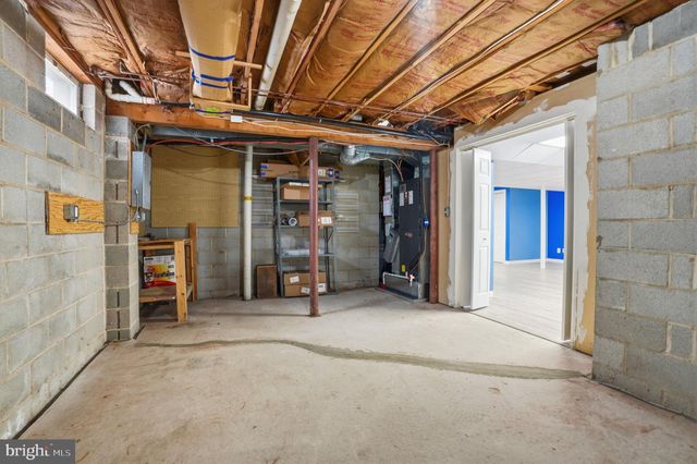 56 JASEN DR, Chalfont, PA 18914