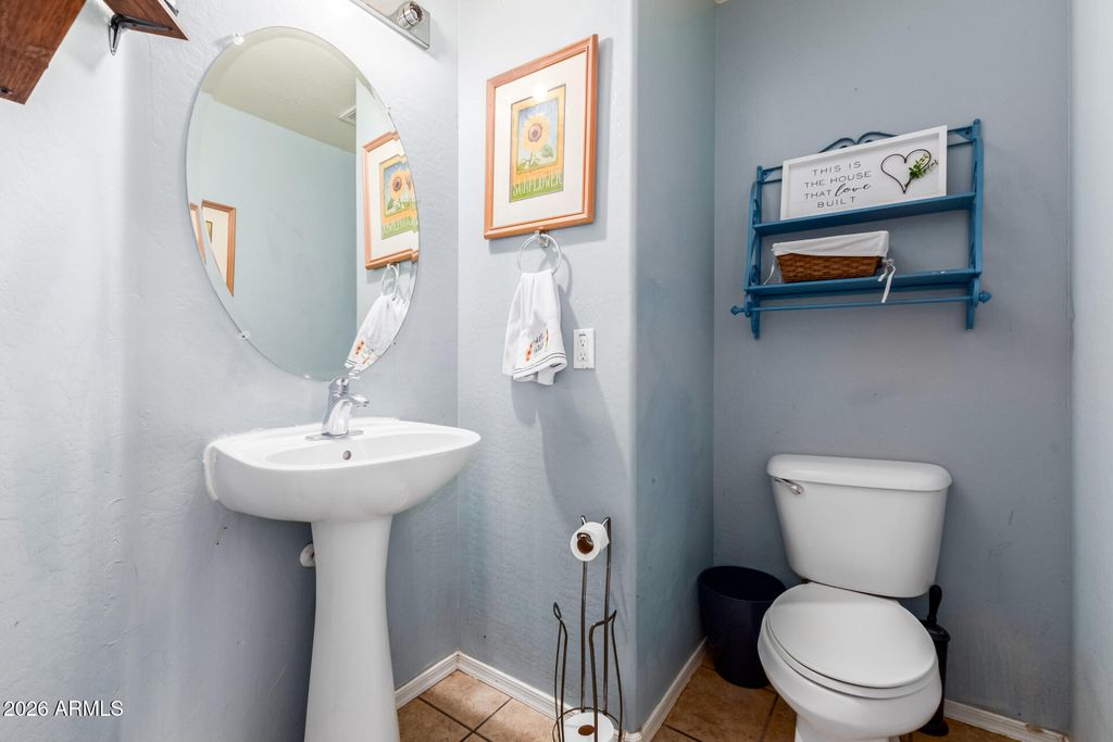 Image 17 of property listing at 3013 S 84TH Drive, Tolleson, AZ 85353