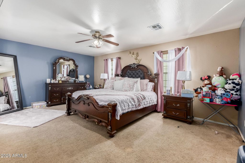 Image 18 of property listing at 3013 S 84TH Drive, Tolleson, AZ 85353