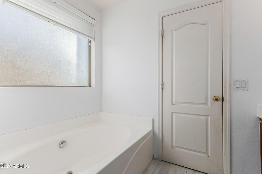 Image 24 of property listing at 3013 S 84TH Drive, Tolleson, AZ 85353