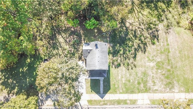 670 Euclid Avenue, Akron, OH 44307