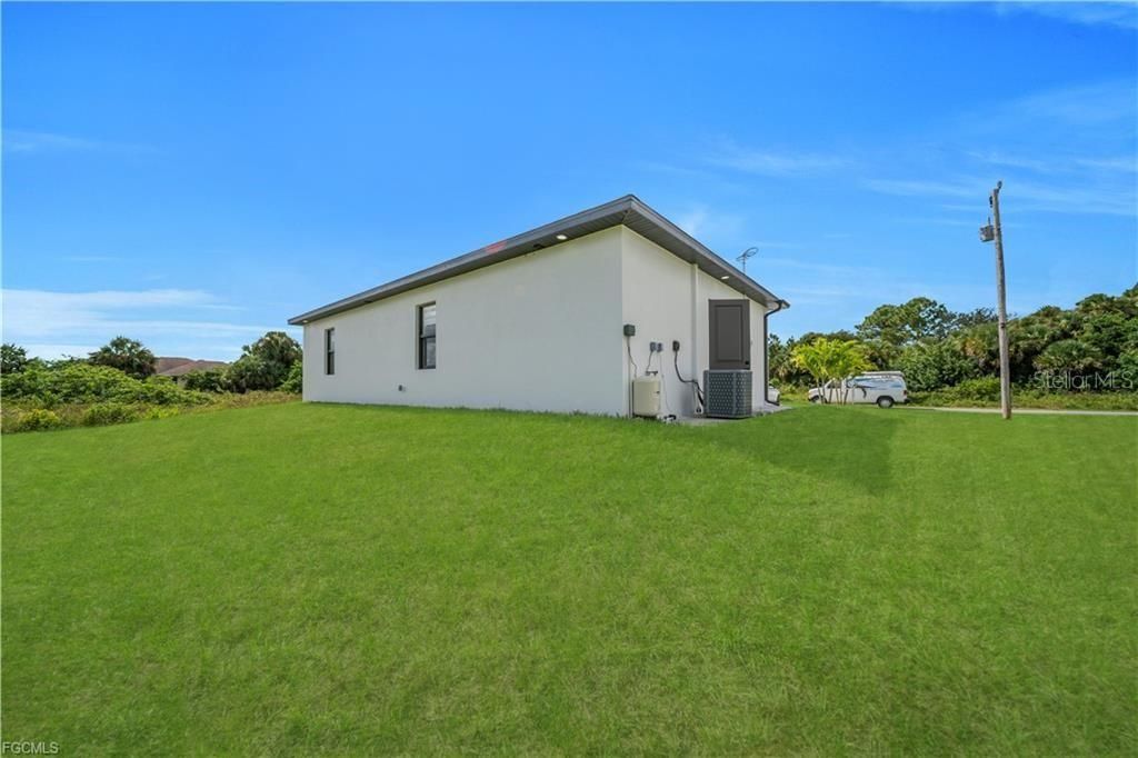 Image 25 of property listing at 711 ROMA AVENUE S, Lehigh Acres, FL 33974