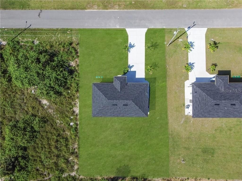 Image 36 of property listing at 711 ROMA AVENUE S, Lehigh Acres, FL 33974