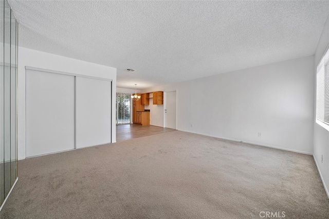 1911 N Summit, Pasadena, CA 91103