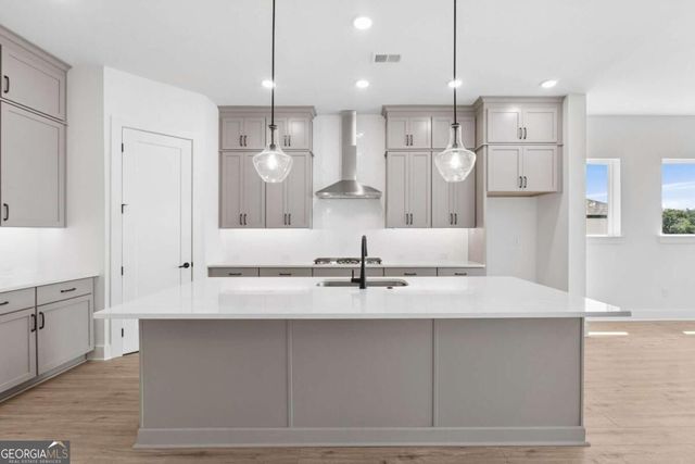 1335 Autumn Lake Drive SW, Gainesville, GA 30504