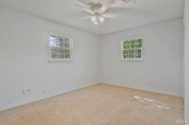 669 Carlton Rd, Pensacola, FL 32534