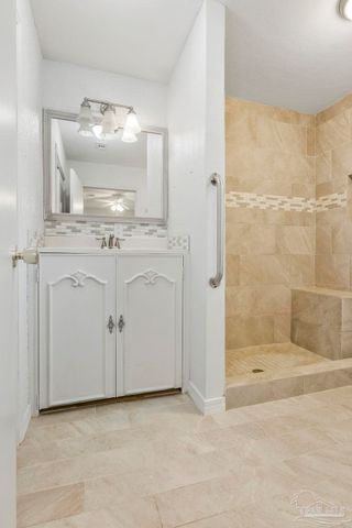 669 Carlton Rd, Pensacola, FL 32534