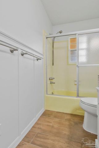 669 Carlton Rd, Pensacola, FL 32534