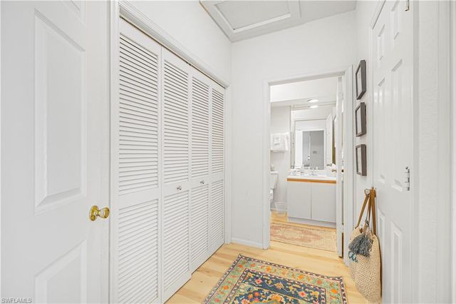 6045 Chardonnay LN 302, Naples, FL 34119