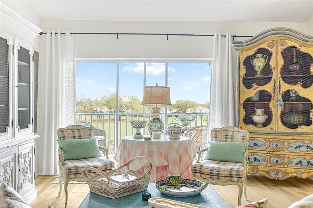 6045 Chardonnay LN 302, Naples, FL 34119