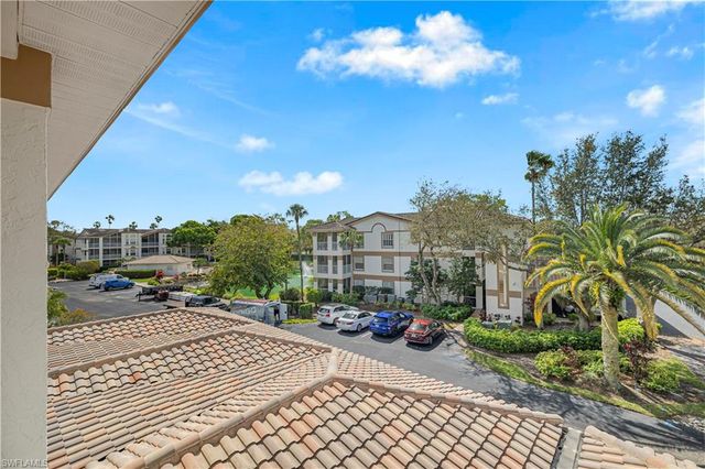 6045 Chardonnay LN 302, Naples, FL 34119