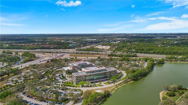 6045 Chardonnay LN 302, Naples, FL 34119