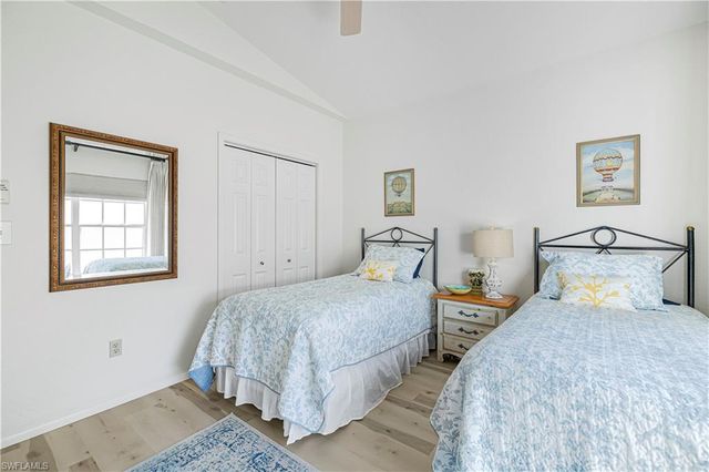 6045 Chardonnay LN 302, Naples, FL 34119