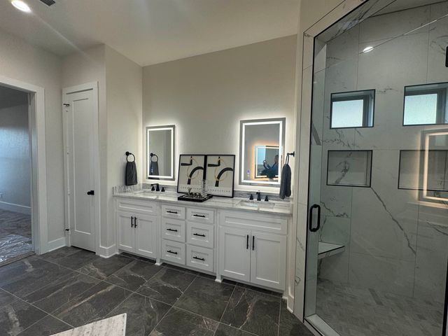 3922 Hidden Hills Cir, Longview, TX 75605