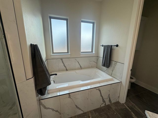 3922 Hidden Hills Cir, Longview, TX 75605