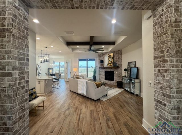 3922 Hidden Hills Cir, Longview, TX 75605