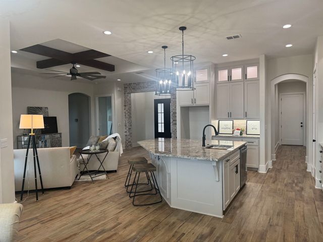 3922 Hidden Hills Cir, Longview, TX 75605