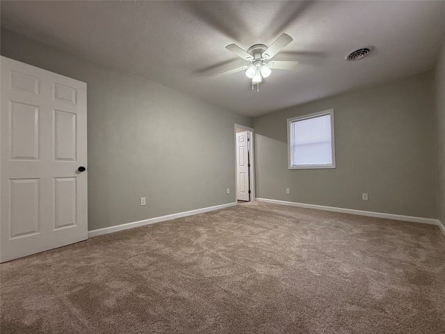 7207 E LAKE Road, Erie, PA 16511