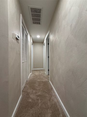 7207 E LAKE Road, Erie, PA 16511