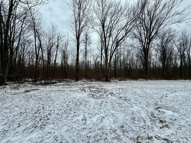 7207 E LAKE Road, Erie, PA 16511