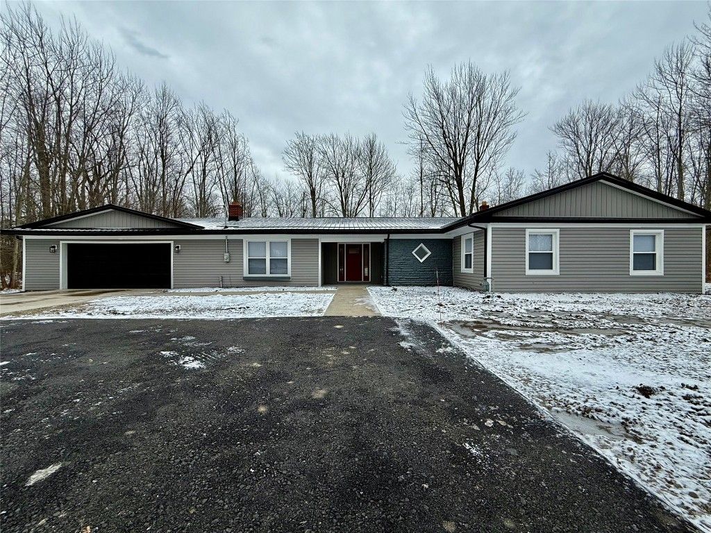 7207 E LAKE Road, Erie, PA 16511