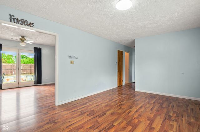 8104 Pickford Drive, Indianapolis, IN 46227