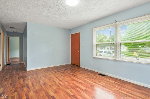 8104 Pickford Drive, Indianapolis, IN 46227
