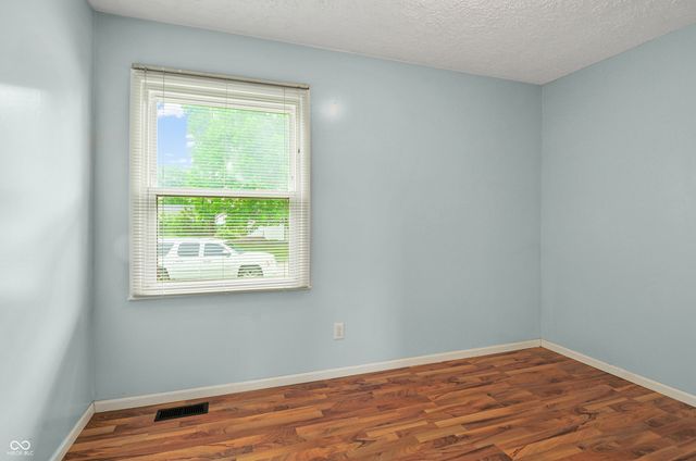 8104 Pickford Drive, Indianapolis, IN 46227