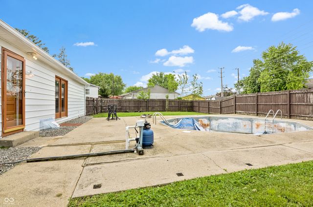 8104 Pickford Drive, Indianapolis, IN 46227