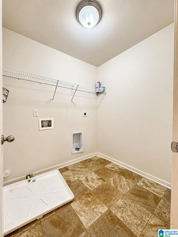 2050 KERRY CIRCLE, Calera, AL 35040