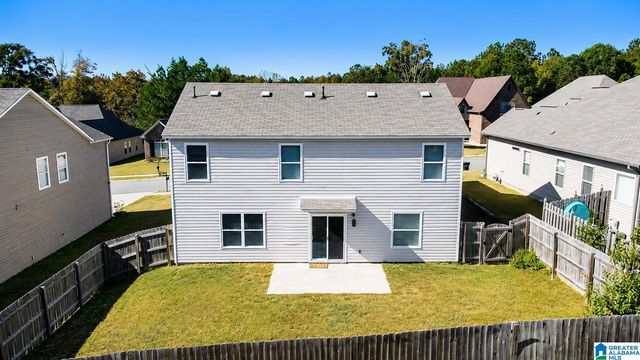 2050 KERRY CIRCLE, Calera, AL 35040