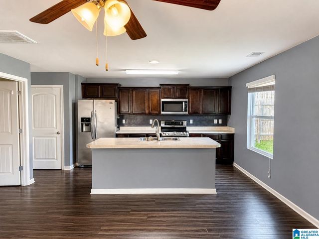 2050 KERRY CIRCLE, Calera, AL 35040