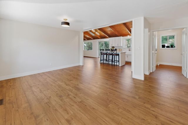 18082 Hummingbird, Penn Valley, CA 95946